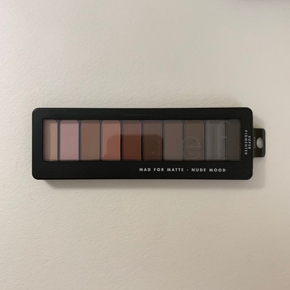 e.l.f. EYESHADOW PALETTE - NUDE MOOD